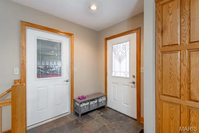 $399,000 | 28 Spring Lake Road, Perryville, MO 63775