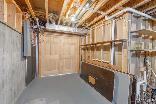 $399,000 | 28 Spring Lake Road, Perryville, MO 63775