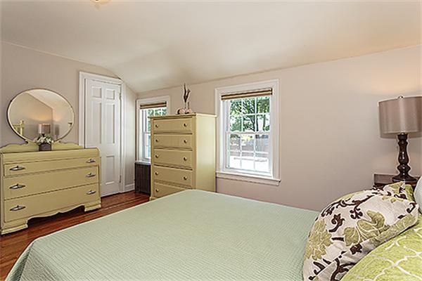 5 Dianne Road Medford, MA 02155 - Photo 14 of 15 Gallery Image 14