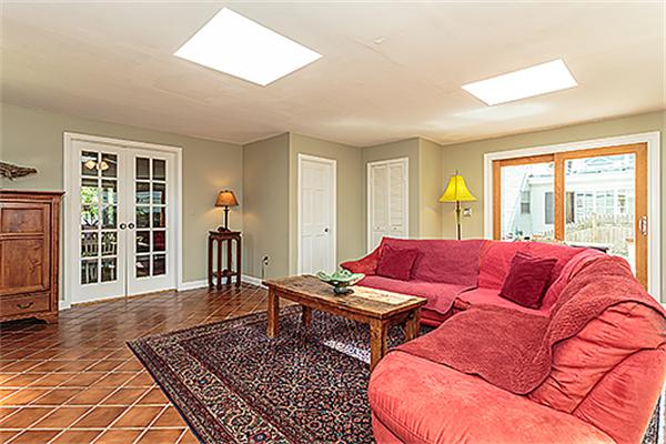 5 Dianne Road Medford, MA 02155 - Photo 3 of 15 Gallery Image 3