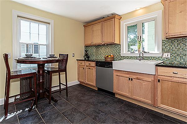 5 Dianne Road Medford, MA 02155 - Photo 4 of 15 Gallery Image 4