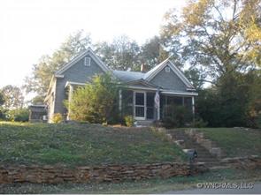 187 Southern Street Rutherfordton, NC 28139 - Photo 1 of 9 a front view of a house with a yard