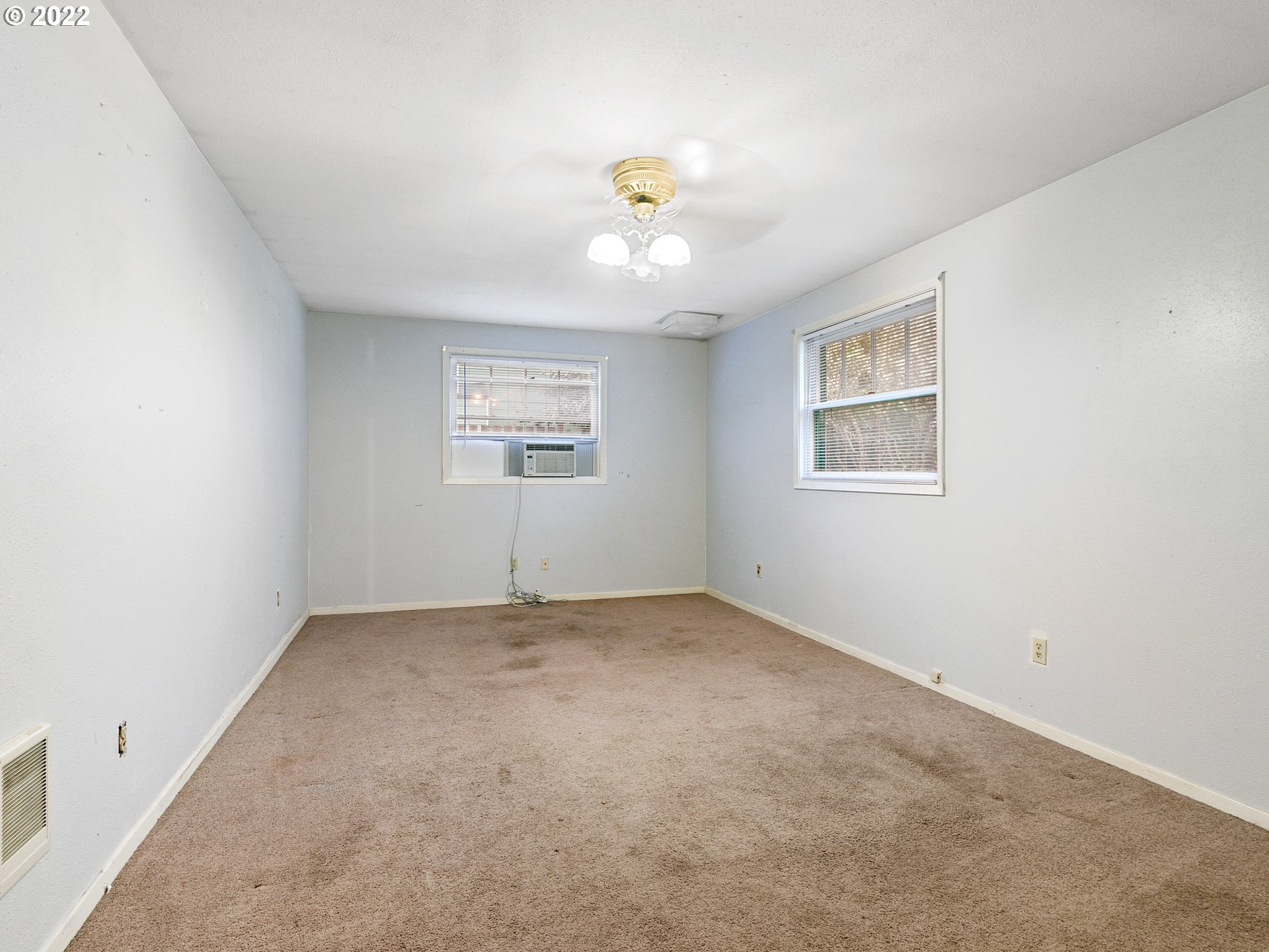 4620 Southeast Powell Valley Road Gresham, OR 97080 - Photo 15 of 30 Gallery Image 15