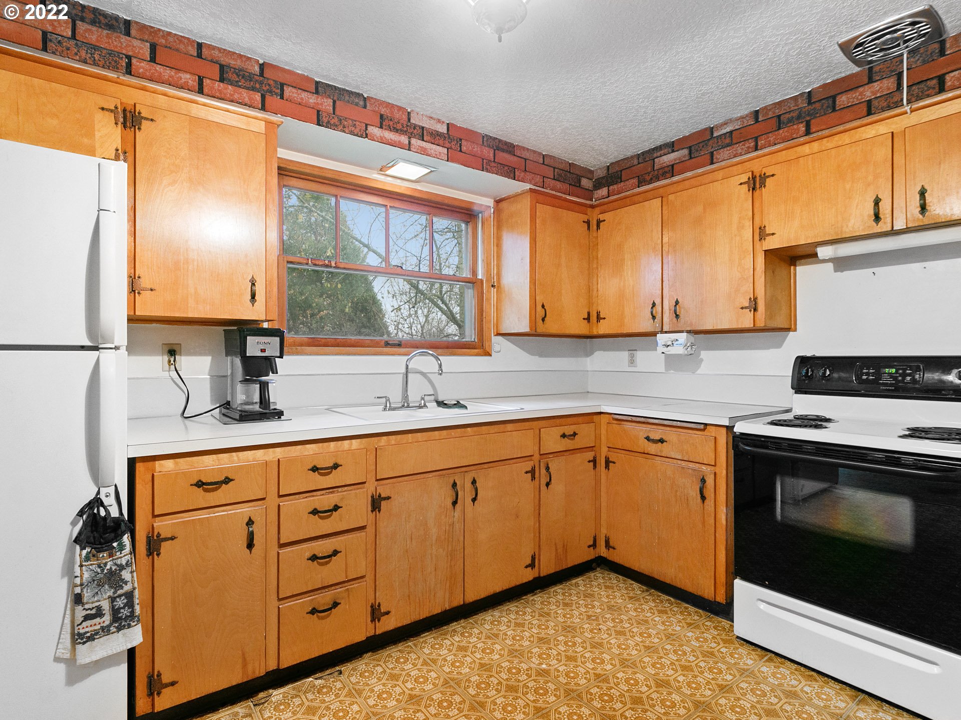 4620 Southeast Powell Valley Road Gresham, OR 97080 - Photo 8 of 30 Gallery Image 8