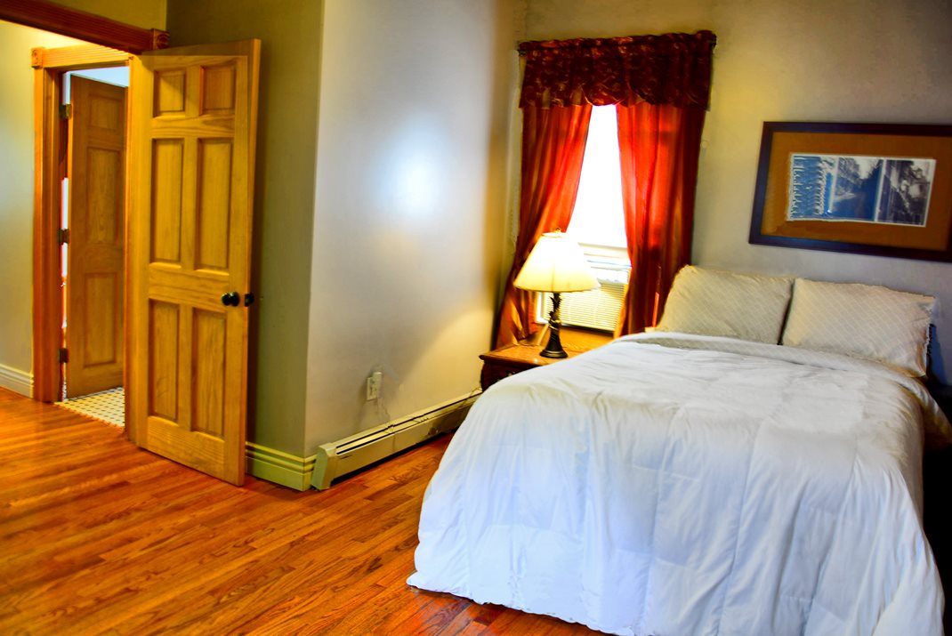 48 Grove Street Littleton, NH 03561 - Photo 17 of 35