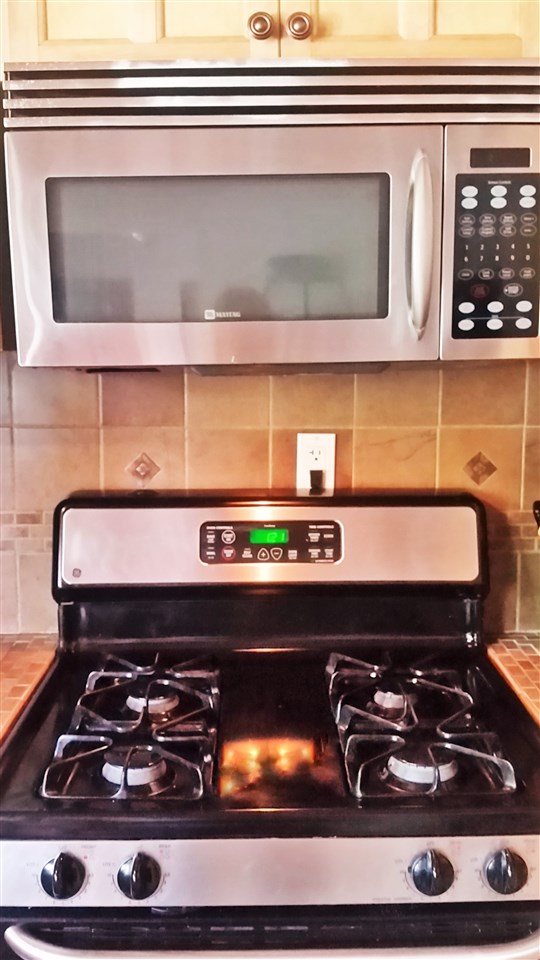 48 Grove Street Littleton, NH 03561 - Photo 6 of 35