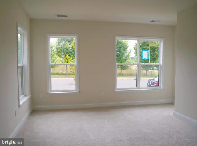 $3,300 | 43229 Clarendon Square, Ashburn, VA 20148