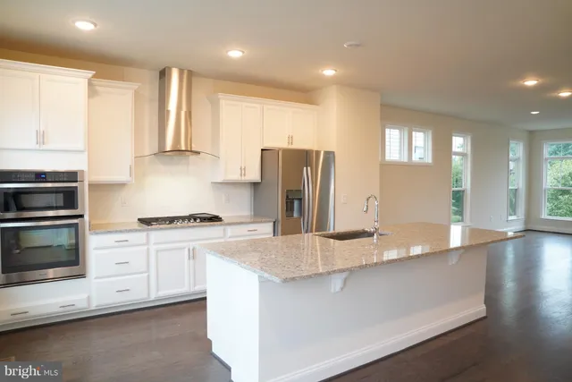 $3,300 | 43229 Clarendon Square, Ashburn, VA 20148