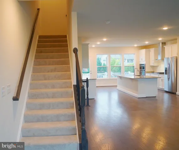 $3,300 | 43229 Clarendon Square, Ashburn, VA 20148