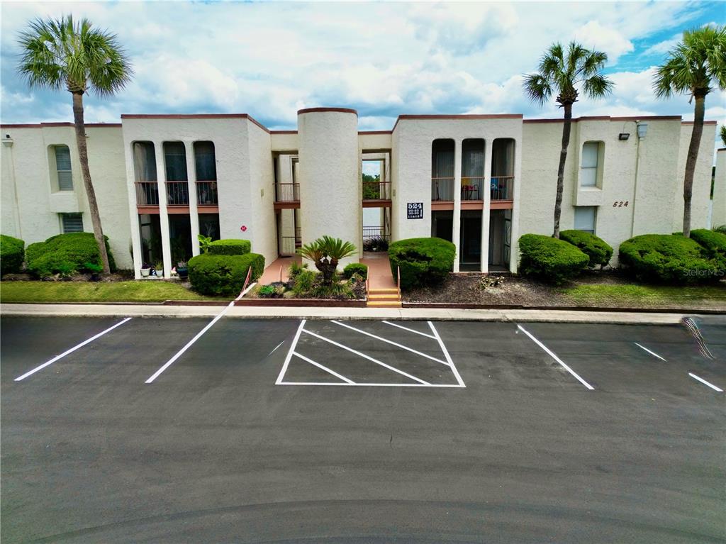 524 Orange Drive, Unit 11 Altamonte Springs, FL 32701 - Photo 1 of 27