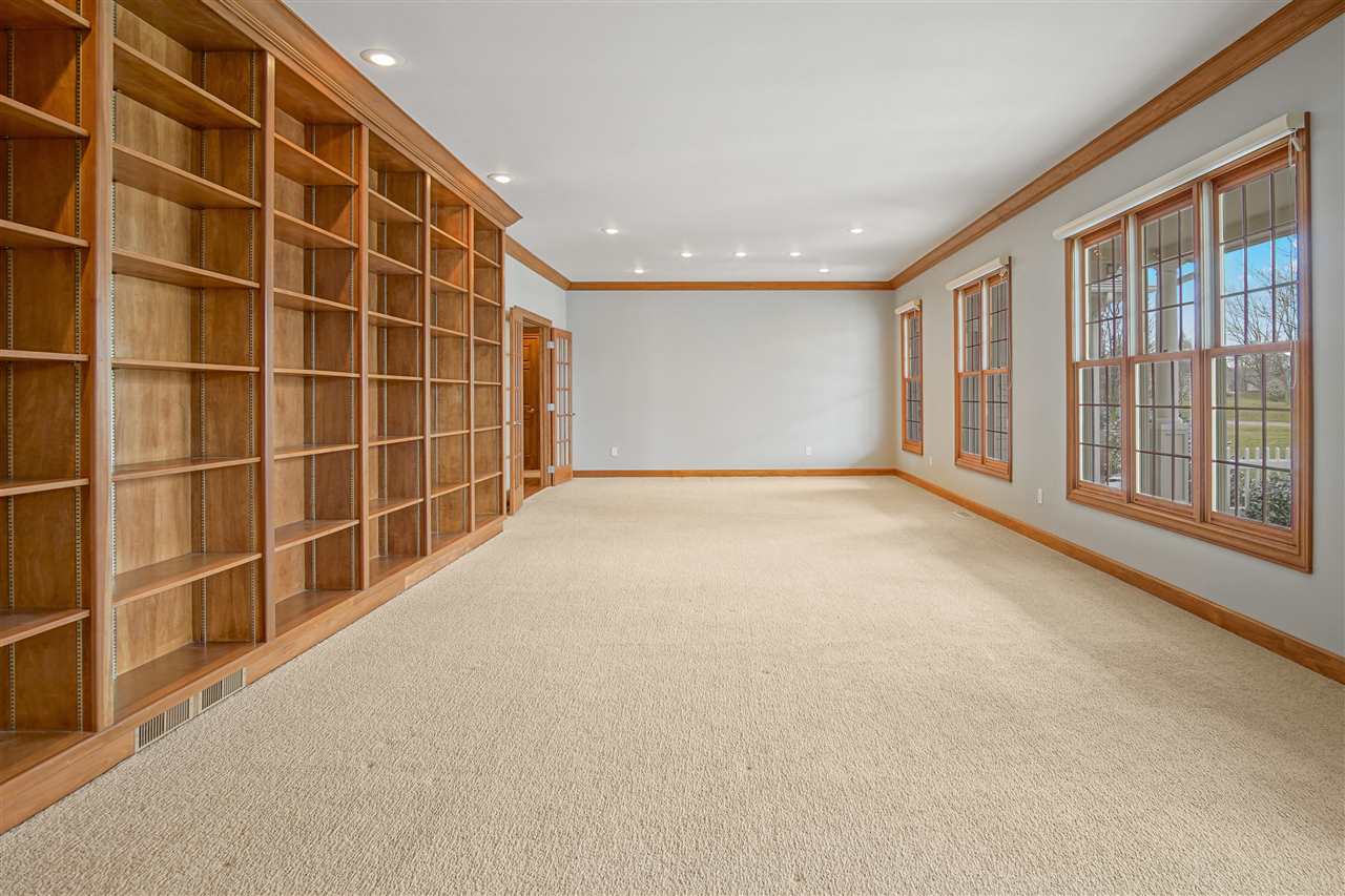 12709 Covington Manor Farms Road Fort Wayne, IN 46814 - Photo 4 of 36