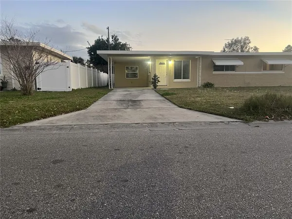 $1,500 | 2495 Baywood Drive East, Dunedin, FL 34698