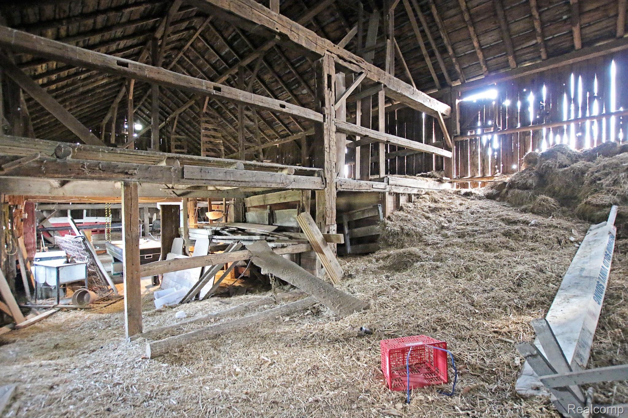 1761 Morris Road Lapeer, MI 48446 - Photo 42 of 49 57) Upstairs Barn.jpg