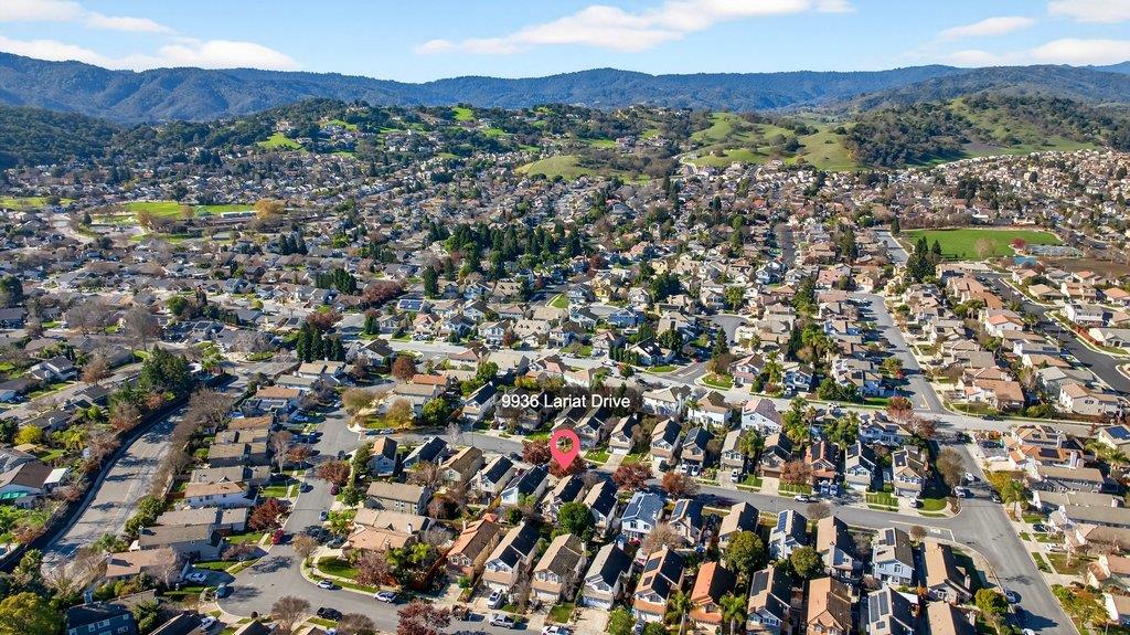 9336 Lariat Drive Gilroy, CA 95020 - Photo 41 of 41 view of city and mountain