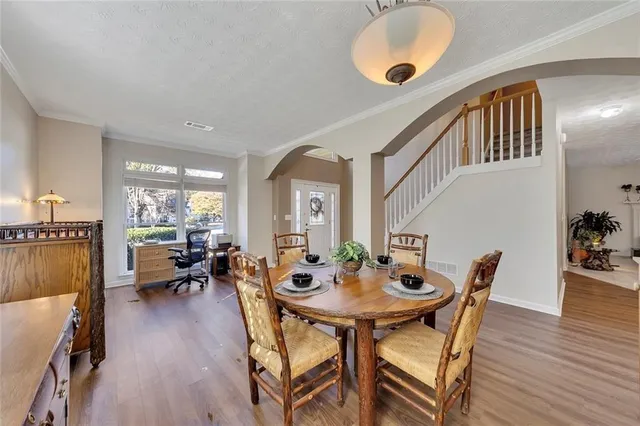 $448,500 | 800 Crow View Court, Woodstock, GA 30189