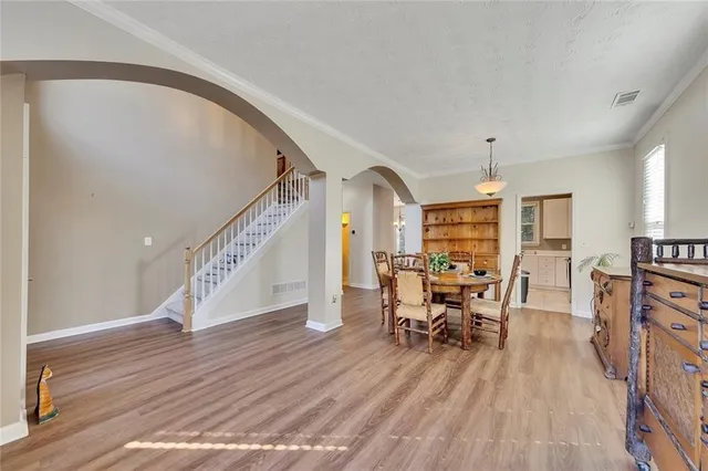 $448,500 | 800 Crow View Court, Woodstock, GA 30189