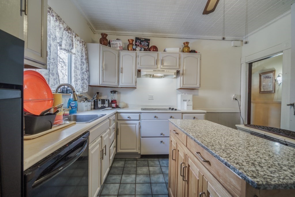 120 Westminster Street Springfield, MA 01109 - Photo 18 of 25 Gallery Image 18
