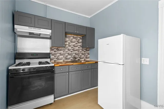 $900 | 750 Bleecker Street, Unit 2, Utica, NY 13501