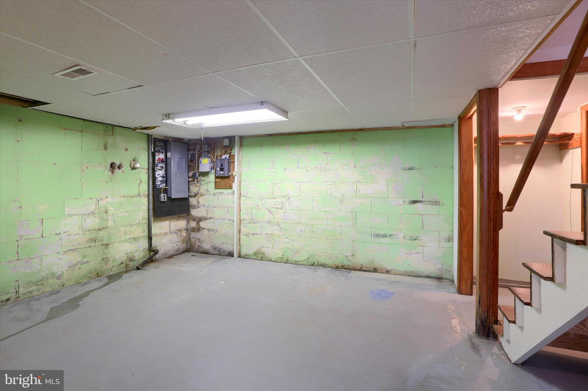 678 Littlestown Road Littlestown, PA 17340 - Photo 30 of 53 a view of livingroom with an empty room