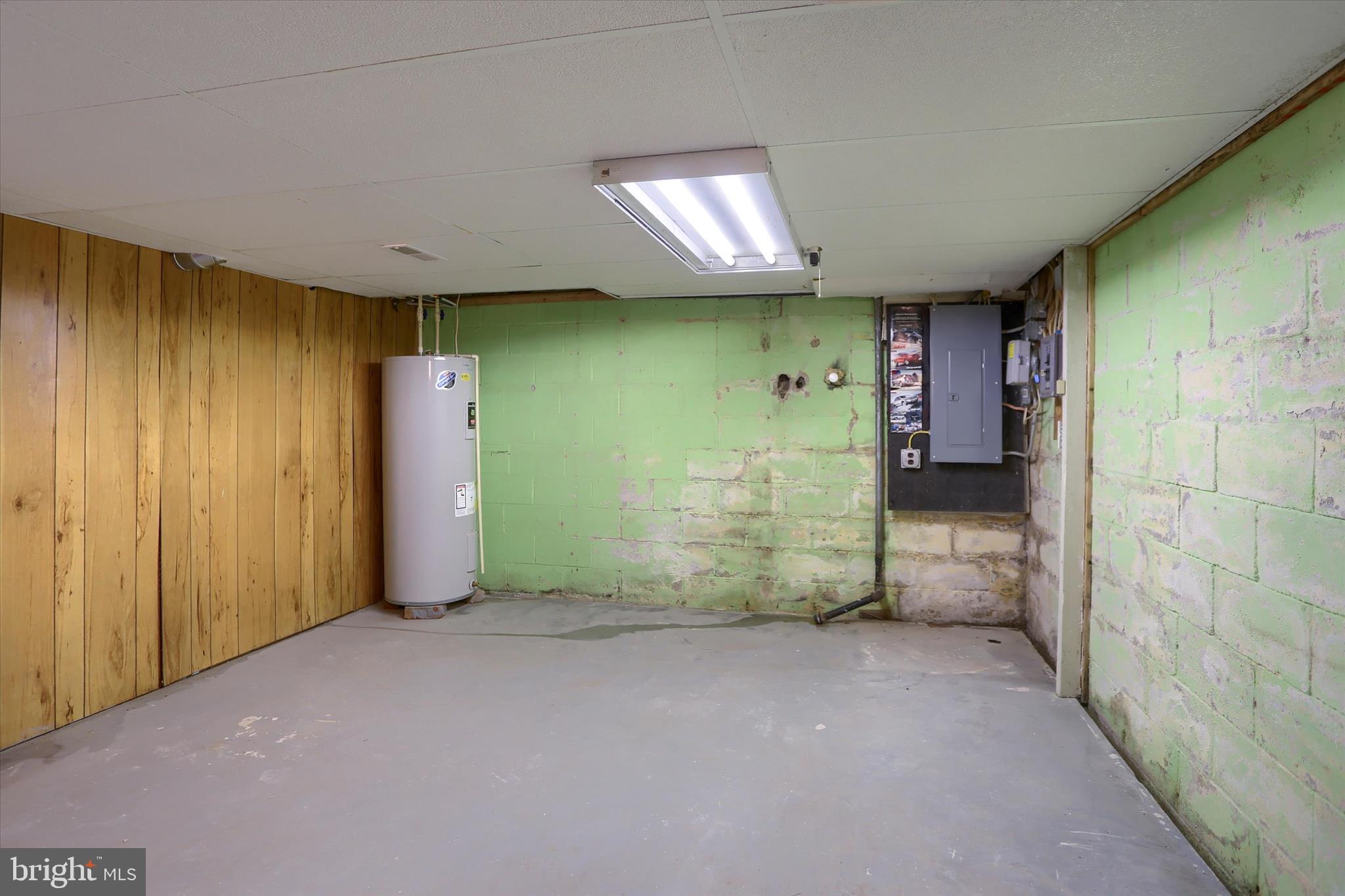 678 Littlestown Road Littlestown, PA 17340 - Photo 33 of 55 a view of an empty room