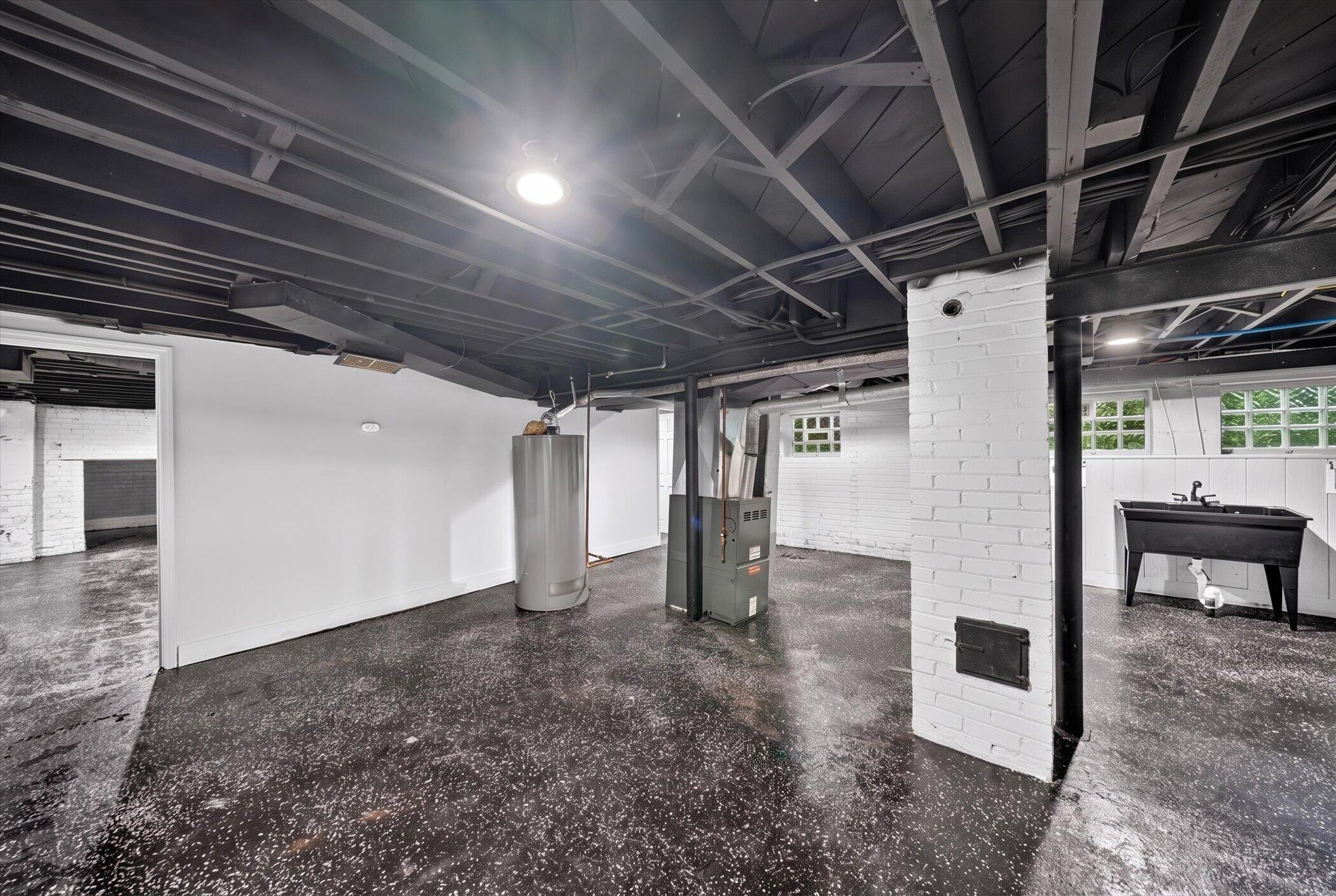 5083 Devonshire Road Detroit, MI 48224 - Photo 44 of 48 47-5083-Devonshire-Rd-WindowStill-Photog