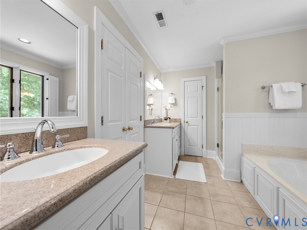 2011 Gamelaw Court Midlothian, VA 23113 - Photo 38 of 77 Primary Bathroom