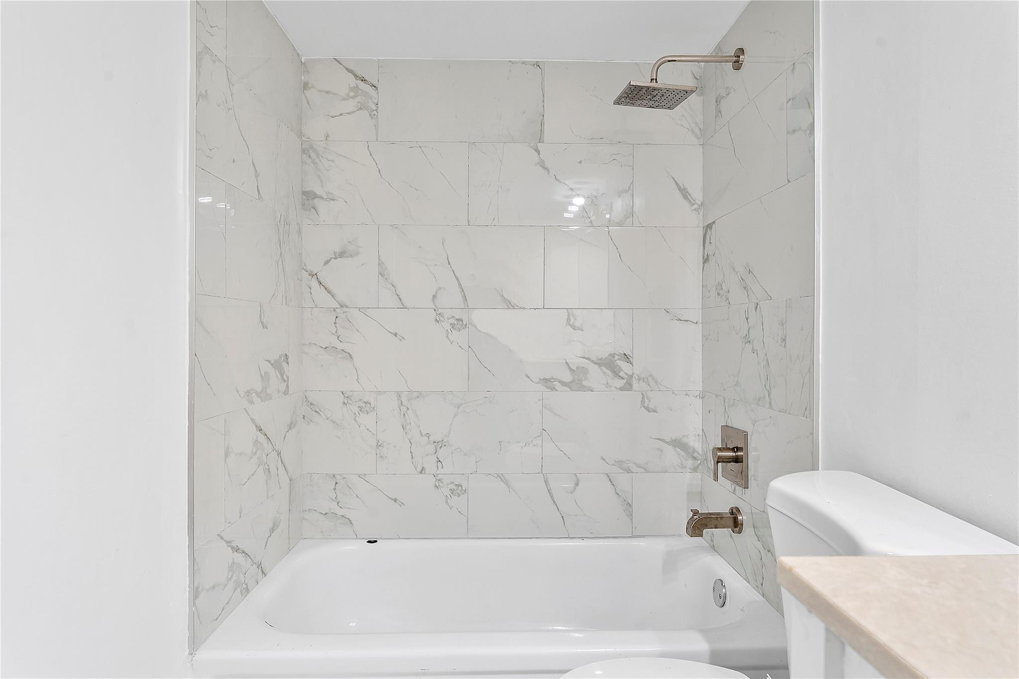 1052 Hythe A, Unit 1052 Boca Raton, FL 33434 - Photo 11 of 32 Photo 11