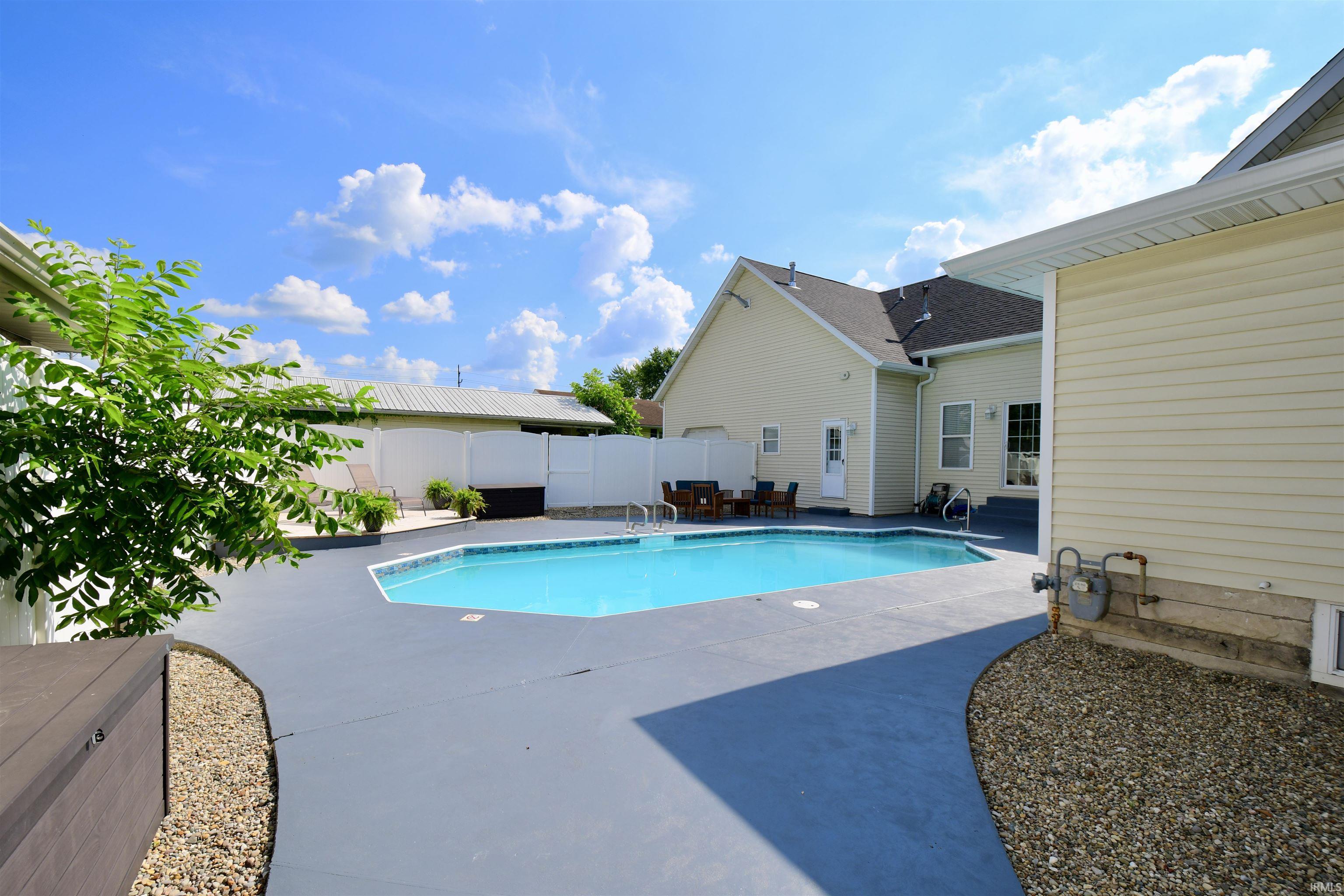 502 R Street Bedford, IN 47421 - Photo 27 of 29