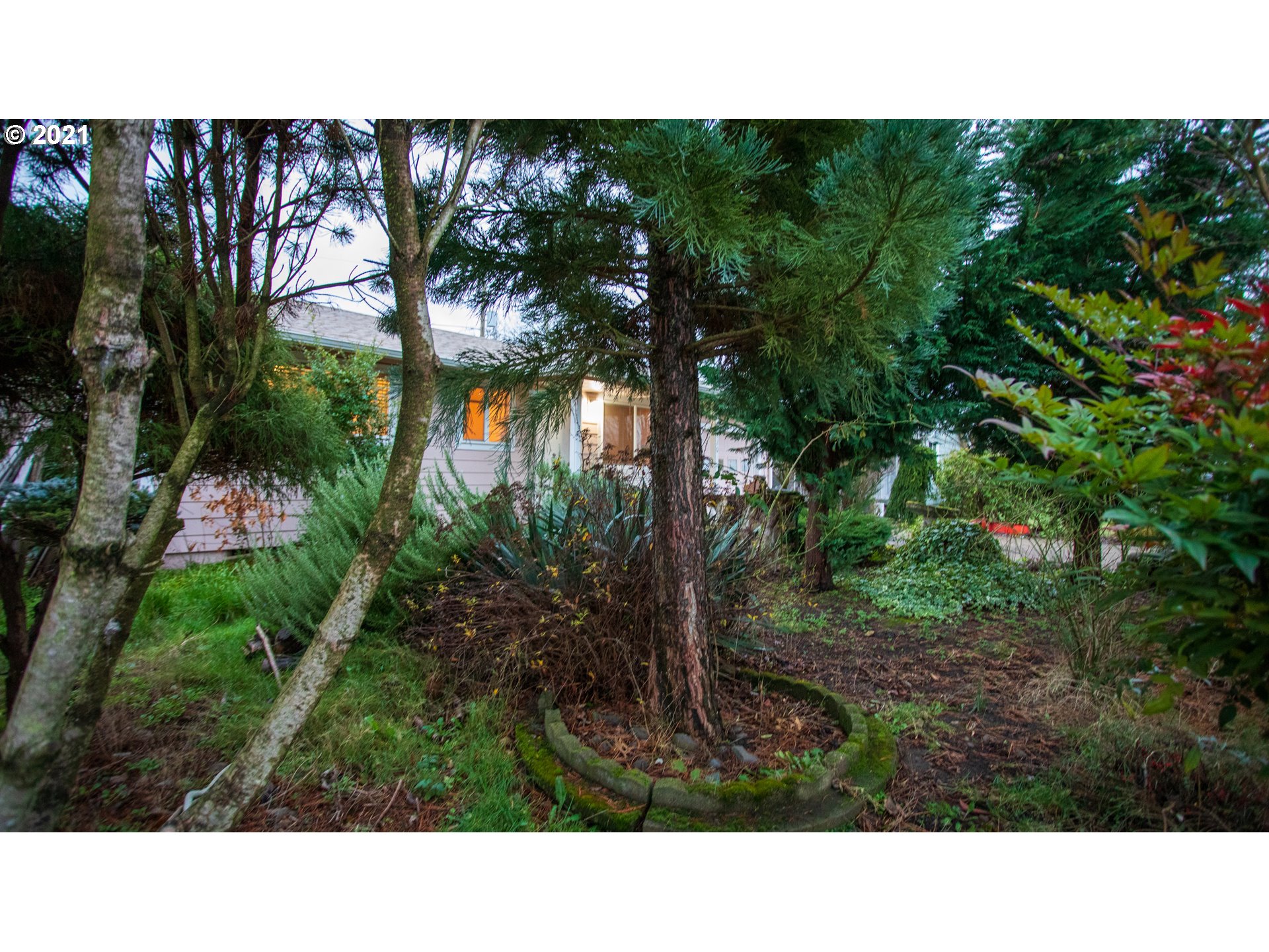 1420 Thompson Road Woodburn, OR 97071 - Photo 17 of 19 Gallery Image 17