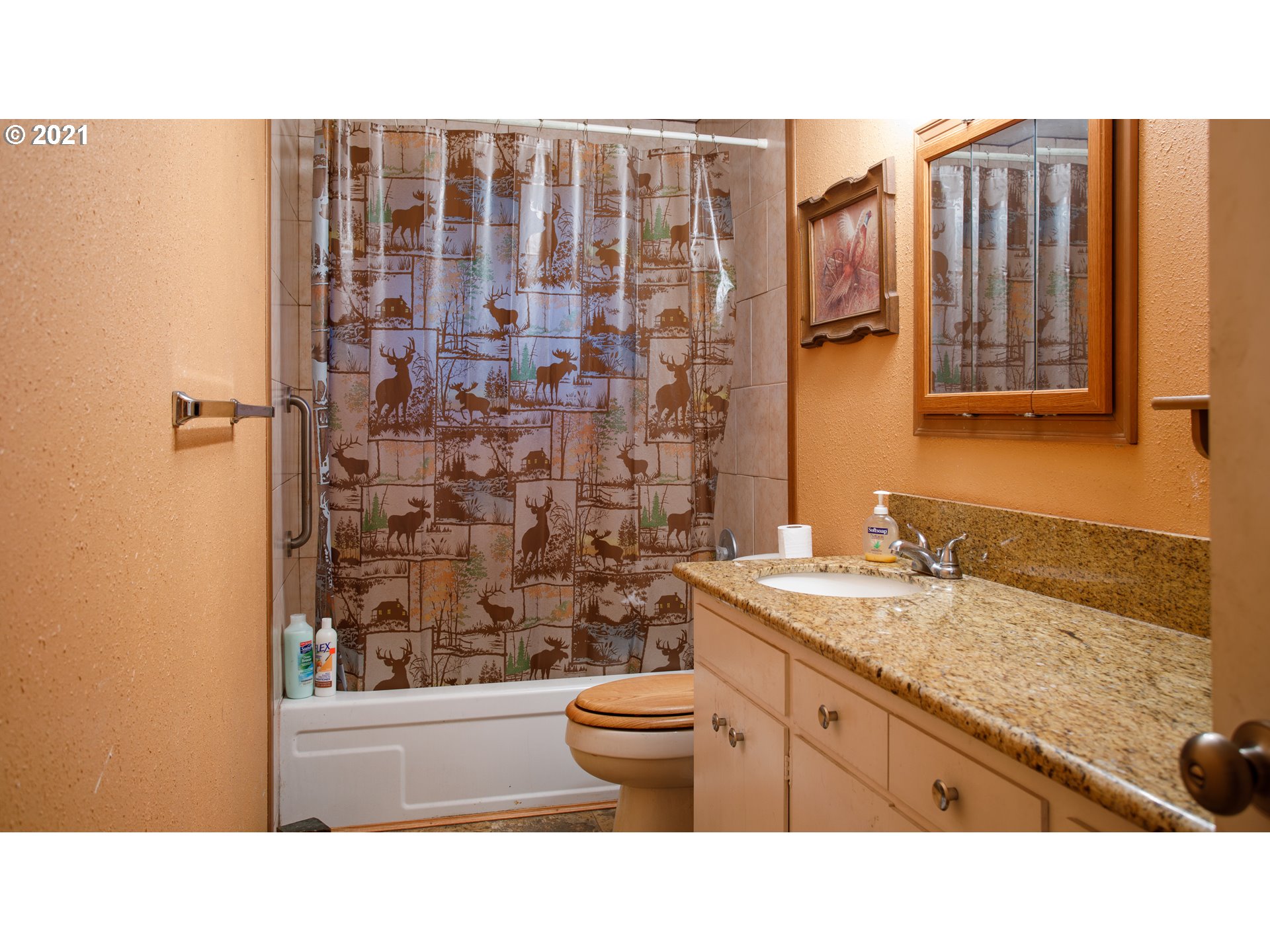 1420 Thompson Road Woodburn, OR 97071 - Photo 8 of 19 Gallery Image 8
