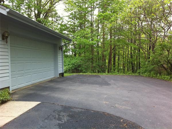 54 Harkness Road Pelham, MA 01002 - Photo 3 of 30