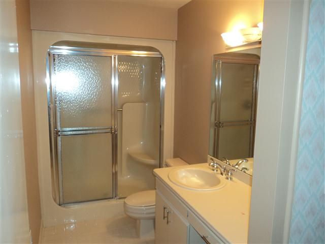 875 GreenView Court, Unit 65 Rochester, MI 48307 - Photo 11 of 12 31062120-10.JPG