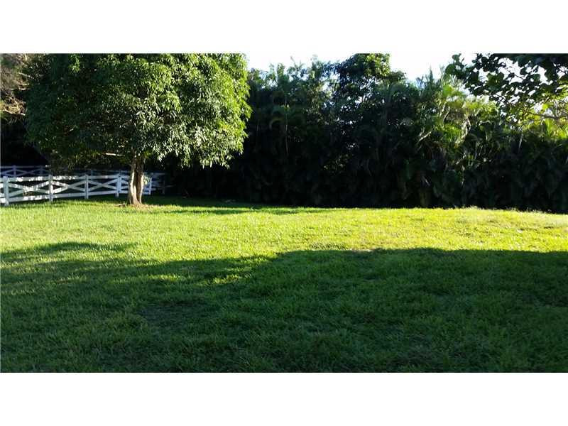 5106 Southwest 198th Terrace Southwest Ranches, FL 33332 - Photo 20 of 20 Yard/Garden