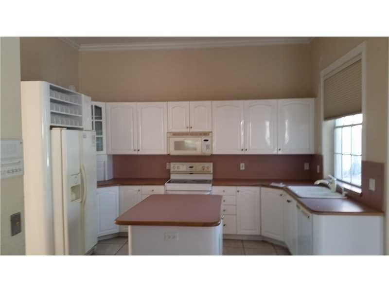 5106 Southwest 198th Terrace Southwest Ranches, FL 33332 - Photo 2 of 20 Kitchen