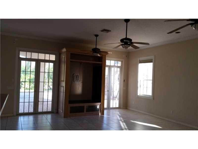 5106 Southwest 198th Terrace Southwest Ranches, FL 33332 - Photo 3 of 20 Den/Family/Great Room