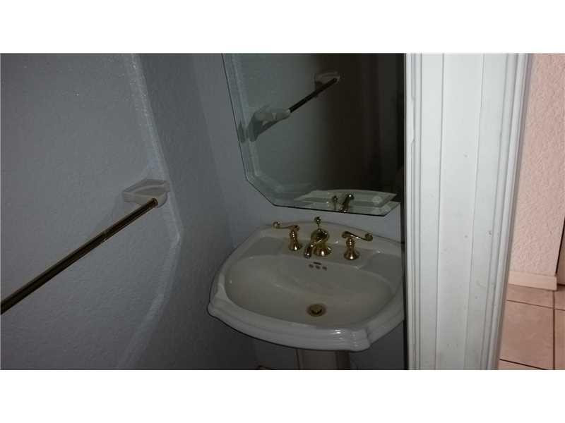 5106 Southwest 198th Terrace Southwest Ranches, FL 33332 - Photo 7 of 20 Bathroom