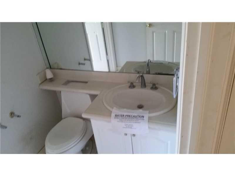 5106 Southwest 198th Terrace Southwest Ranches, FL 33332 - Photo 8 of 20 Bathroom