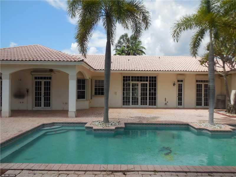 5106 Southwest 198th Terrace Southwest Ranches, FL 33332 - Photo 10 of 20 Swimming Pool/Hot Tub/Sauna