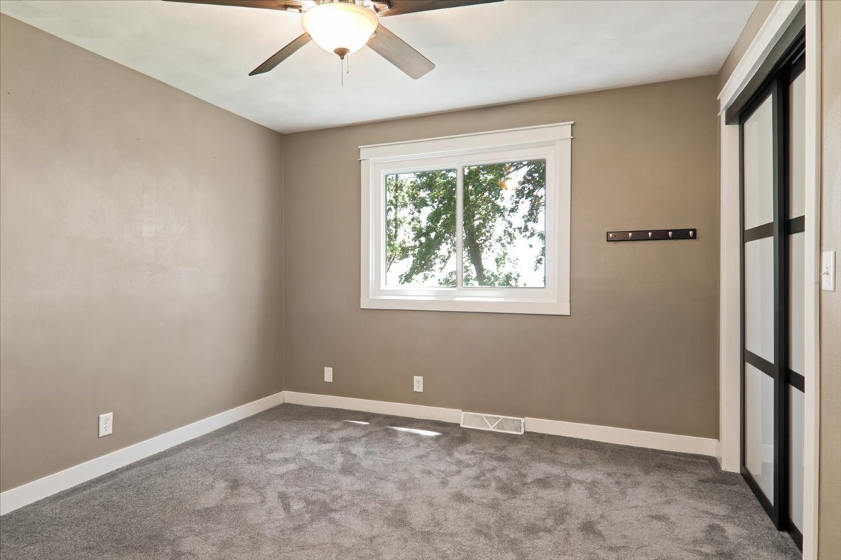 21184 Allentown Road Pekin, IL 61554 - Photo 25 of 60