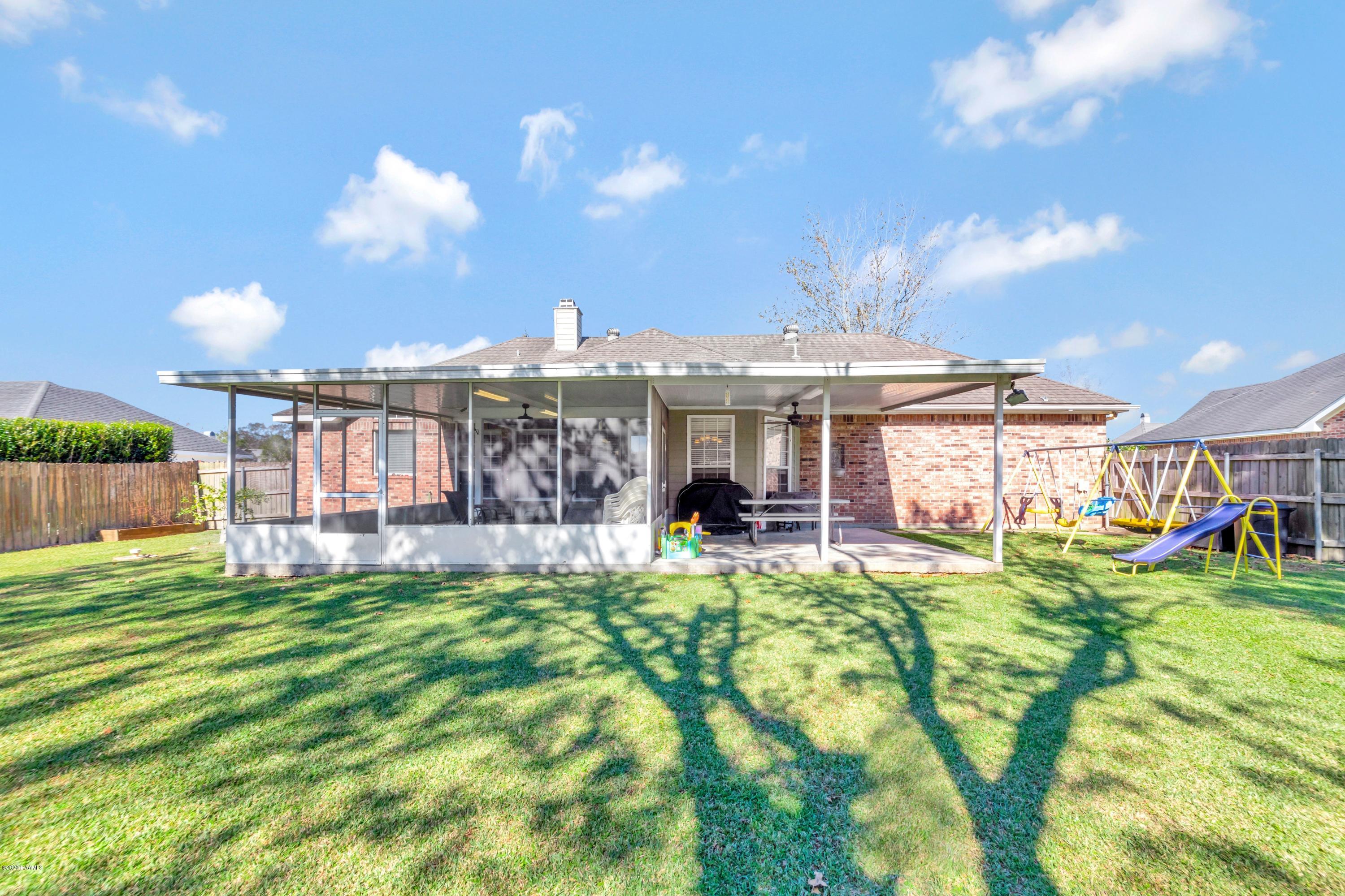 108 Longpointe Road Youngsville, LA 70592 - Photo 22 of 30 Gallery Image 22