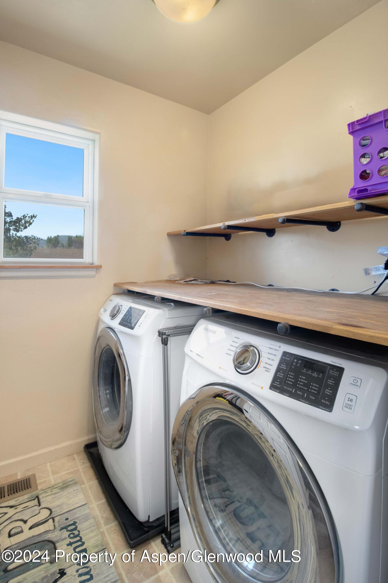 783 East 19th Street Rifle, CO 81650 - Photo 12 of 21 a utility room with dryer and washer