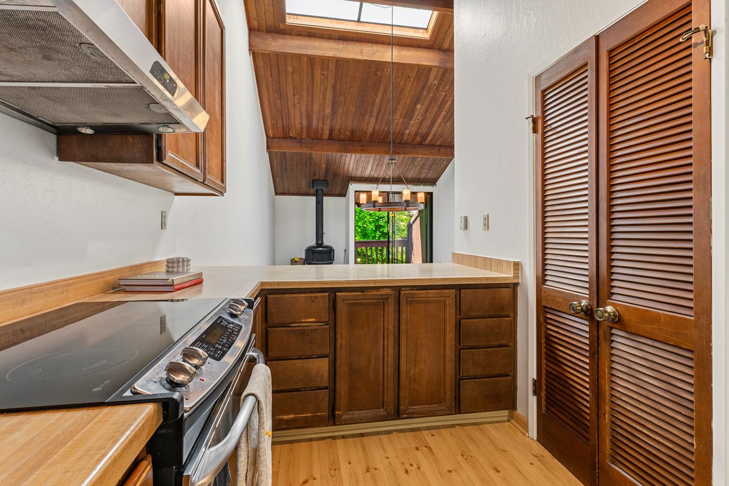 138 Tree Frog Lane Santa Cruz, CA 95060 - Photo 14 of 41