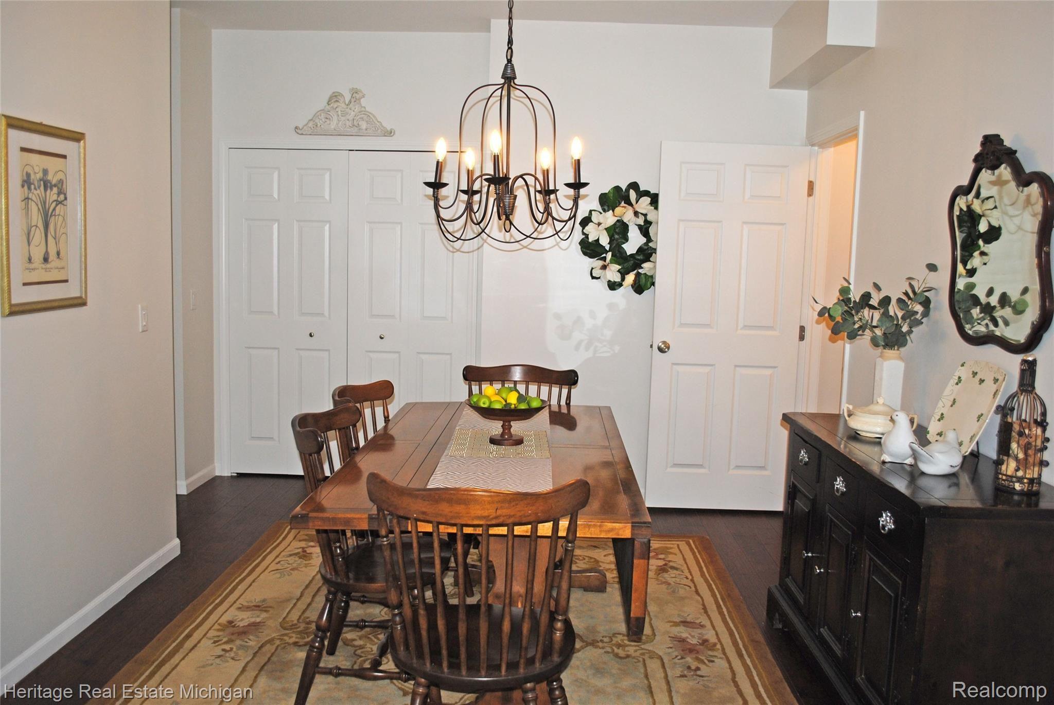 Perfection is here in the wood floors, the tastefully painted walls and the incredible decor!