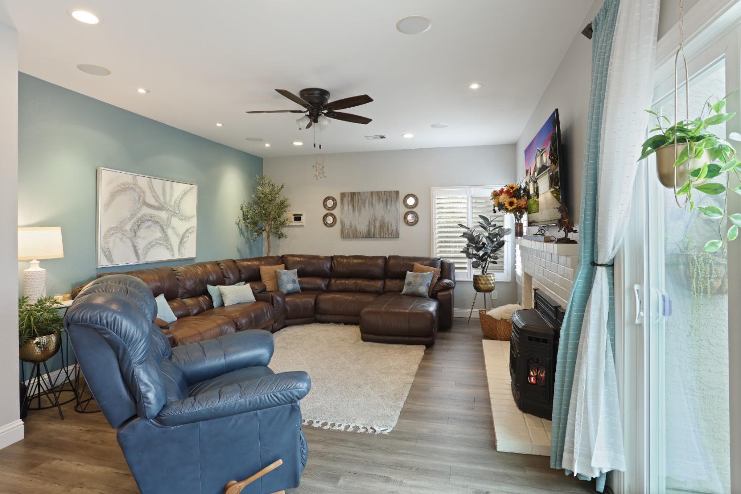 1295 Cornucopia Place Tracy, CA 95377 - Photo 27 of 55