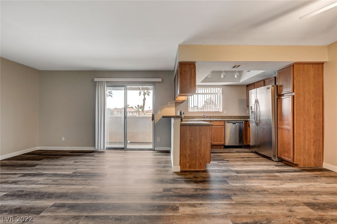 7300 West Pirates Cove Road, Unit 2014 Las Vegas, NV 89145 - Photo 11 of 48