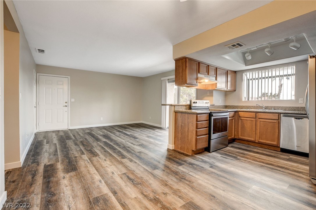 7300 West Pirates Cove Road, Unit 2014 Las Vegas, NV 89145 - Photo 4 of 48