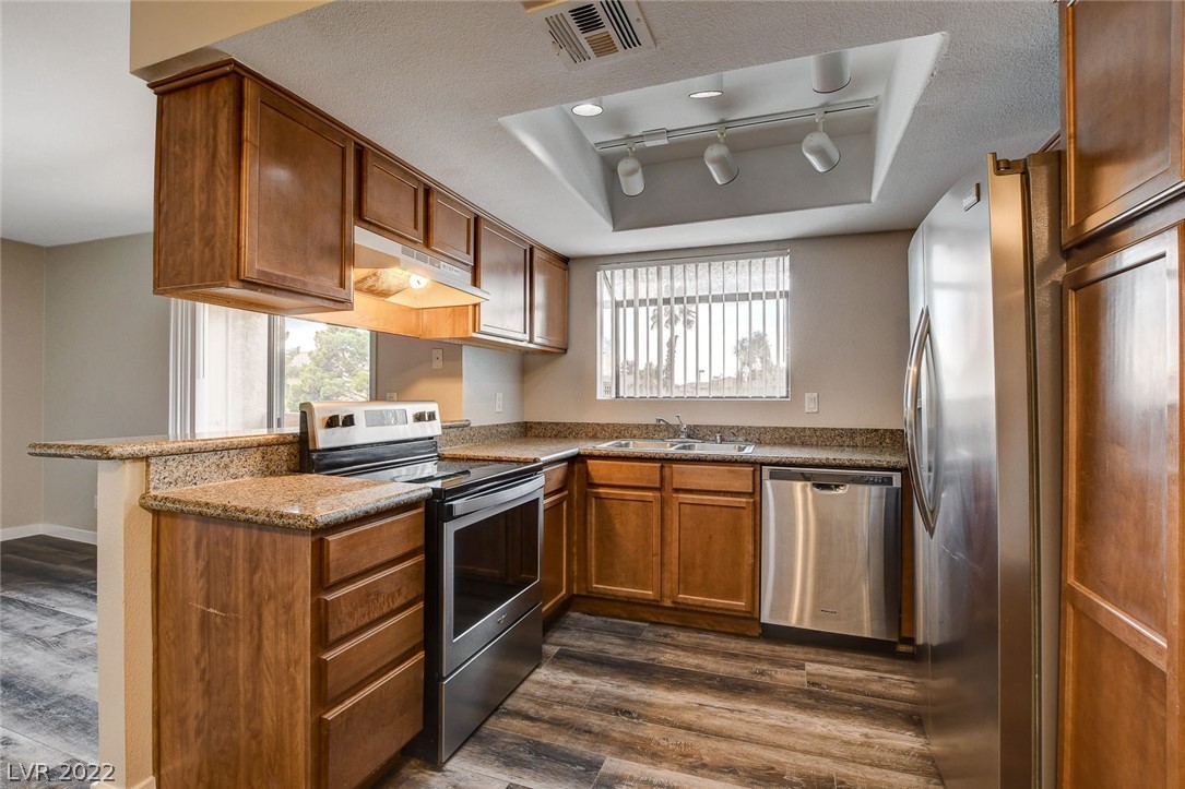 7300 West Pirates Cove Road, Unit 2014 Las Vegas, NV 89145 - Photo 10 of 48