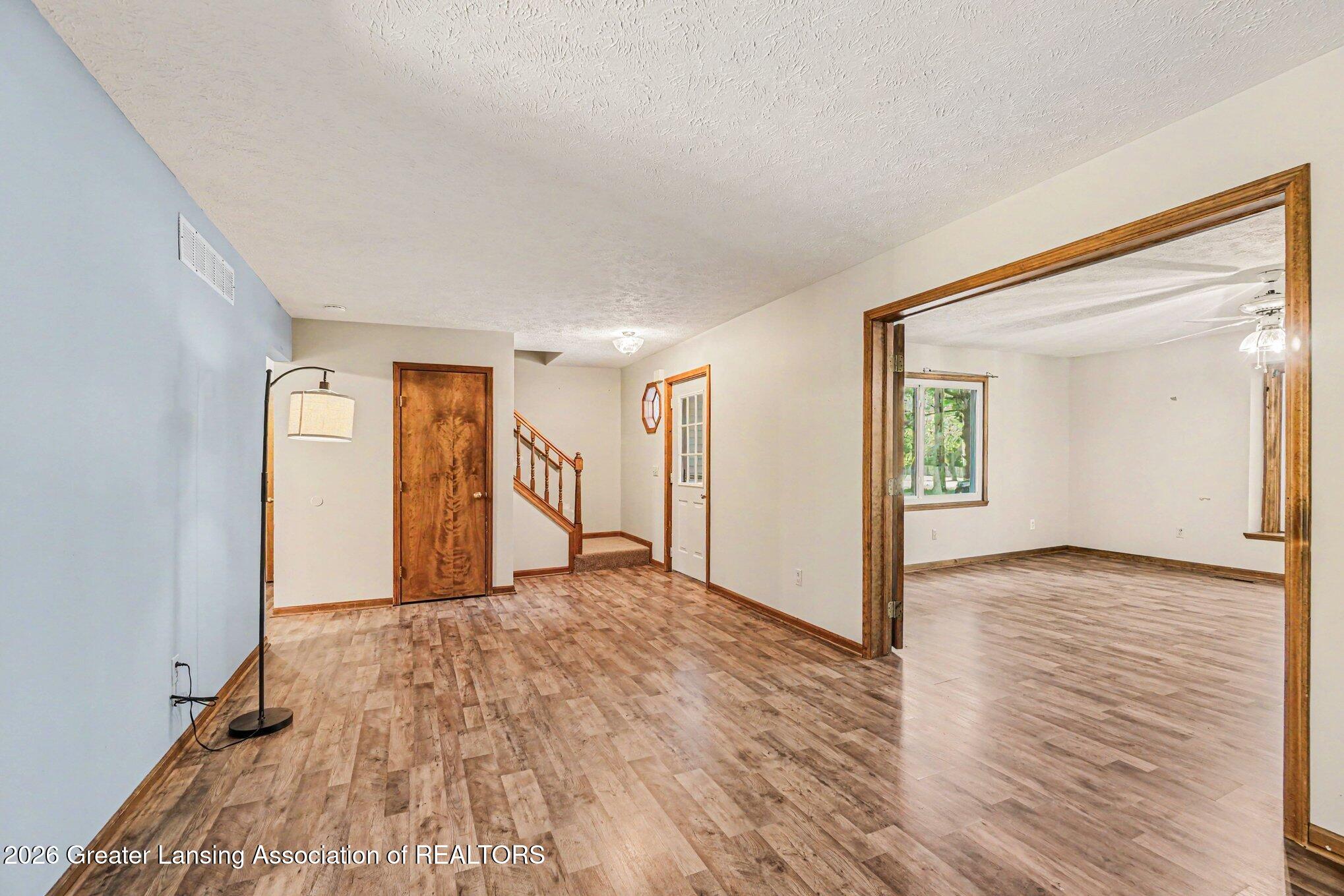 974 West Dansville Road Mason, MI 48854 - Photo 4 of 31 005_file_7536