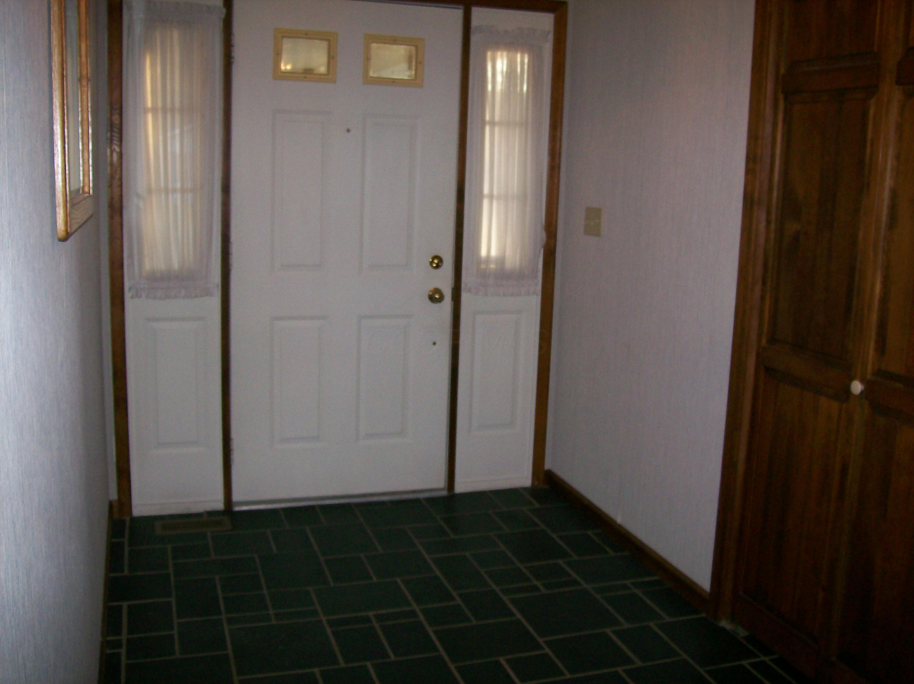 417 Ridgedale Drive Circleville, OH 43113 - Photo 10 of 39 101_1455