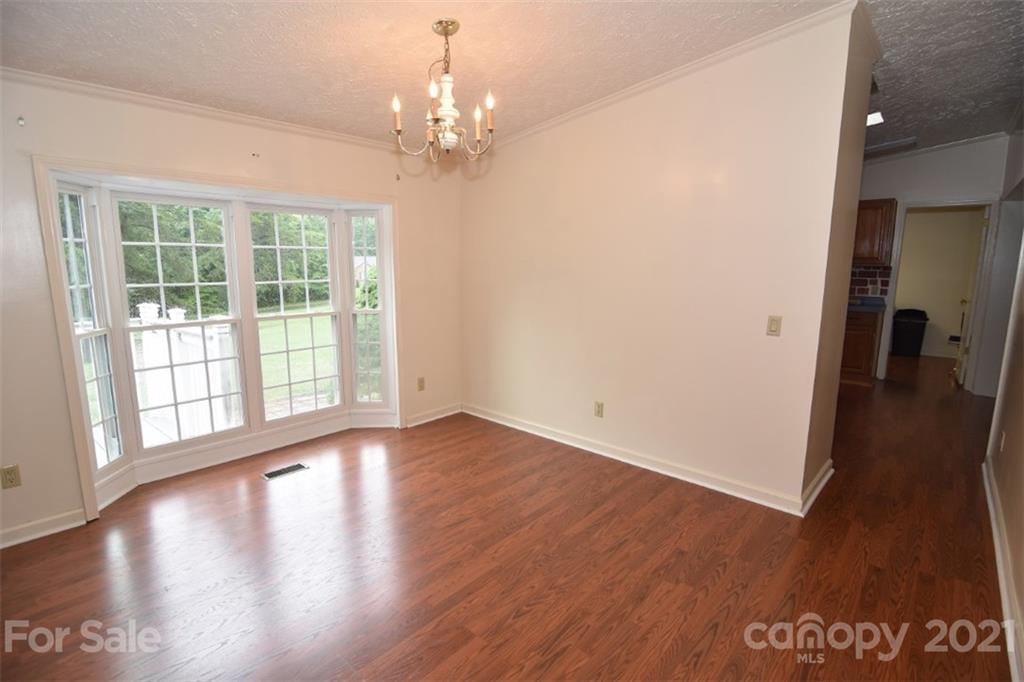 5930 Leil Road Hickory, NC 28602 - Photo 14 of 31 Gallery Image 14